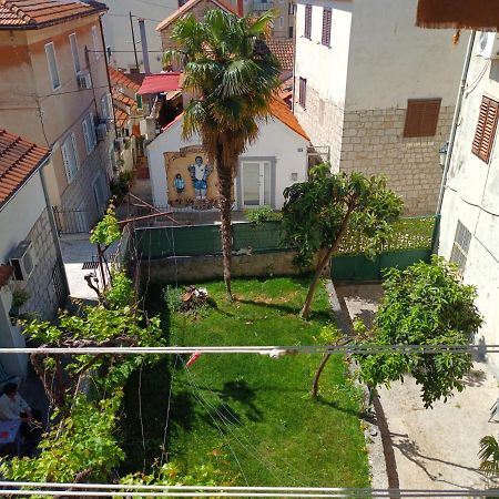Old Stone House In Historical Area Villa Split Exterior photo